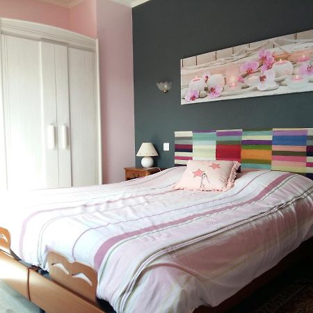 La Maison Bretonne, Chez Pascal & Brigitte Bed & Breakfast Pleslin-Trigavou Exterior photo